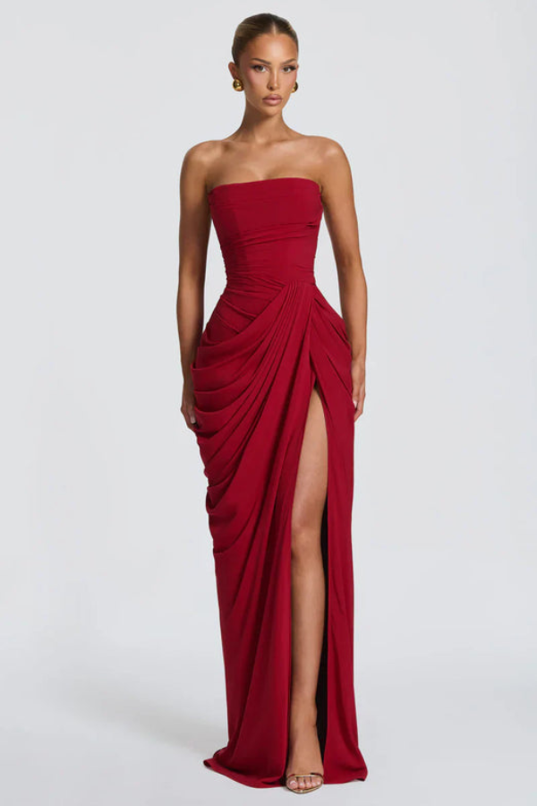 Guusje | Flowing Pleated Maxi Dress with V-Neck for Women