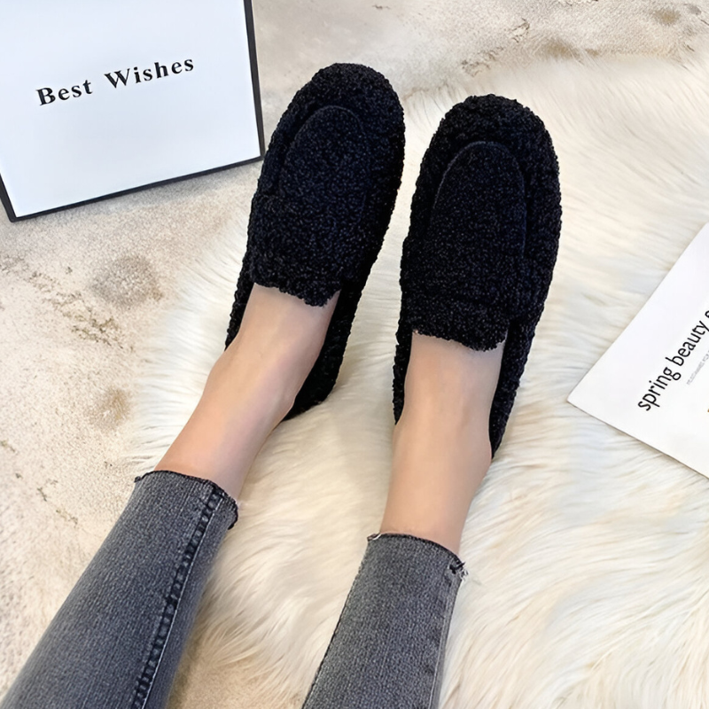 Annemieke | Round Toe Loafers with Stitched Trim for Women