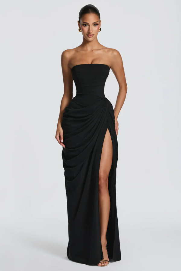 Guusje | Flowing Pleated Maxi Dress with V-Neck for Women