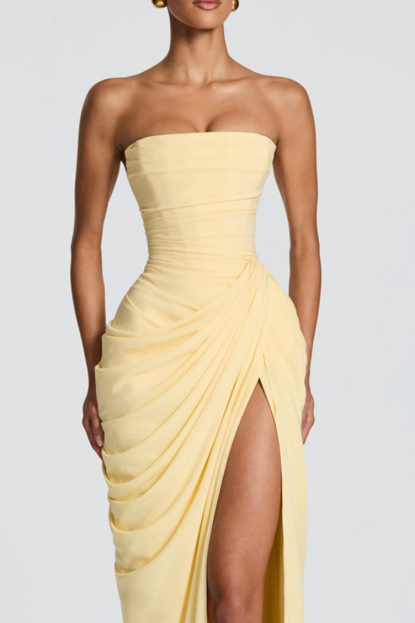 Guusje | Flowing Pleated Maxi Dress with V-Neck for Women
