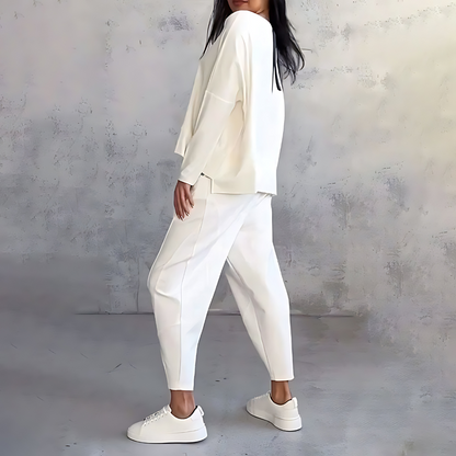 Avenn | Women's Relaxed-Fit Two-Piece Set - Casual Outings