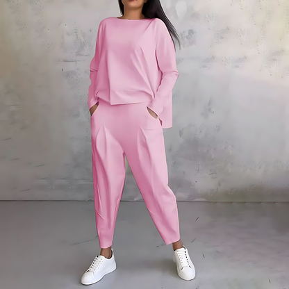 Avenn | Women's Relaxed-Fit Two-Piece Set - Casual Outings