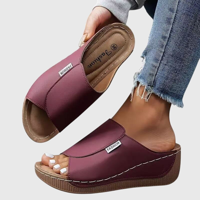 Bríd | Women's Sandals, Classic Comfort Design 5