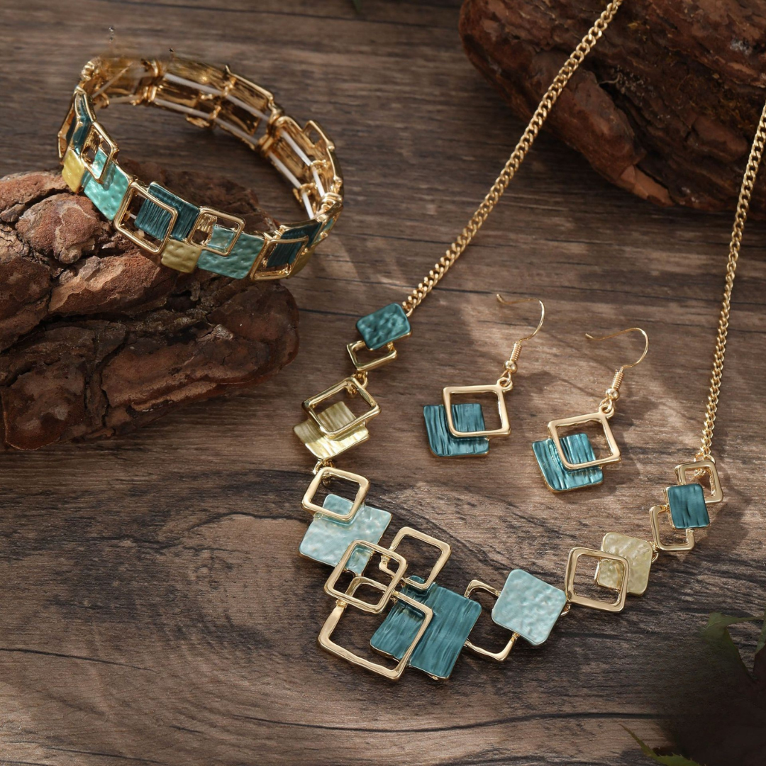 Celestine™ | Gold Geometric Set 0