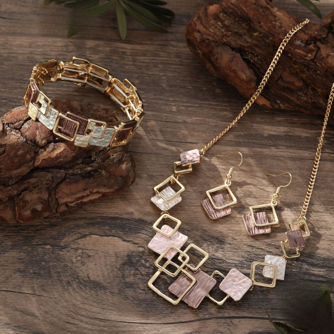 Celestine™ | Gold Geometric Set 3