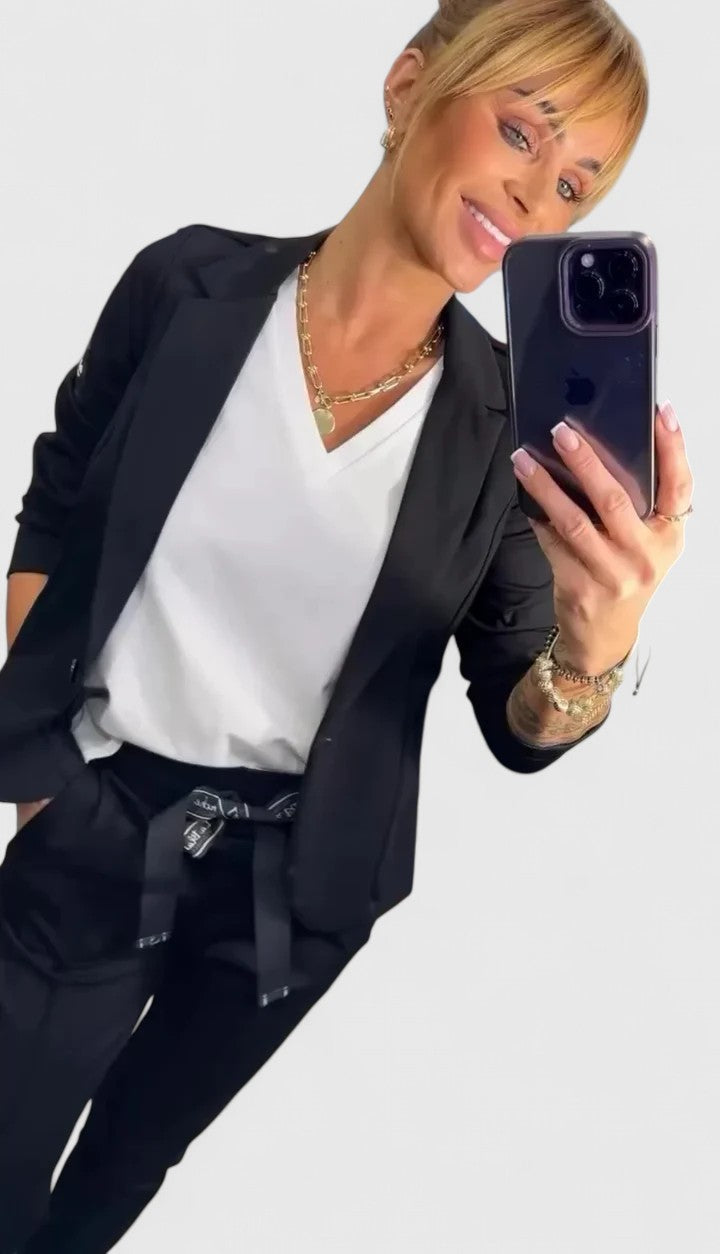 Kina | Women's Elegant Two-Piece Blazer Set