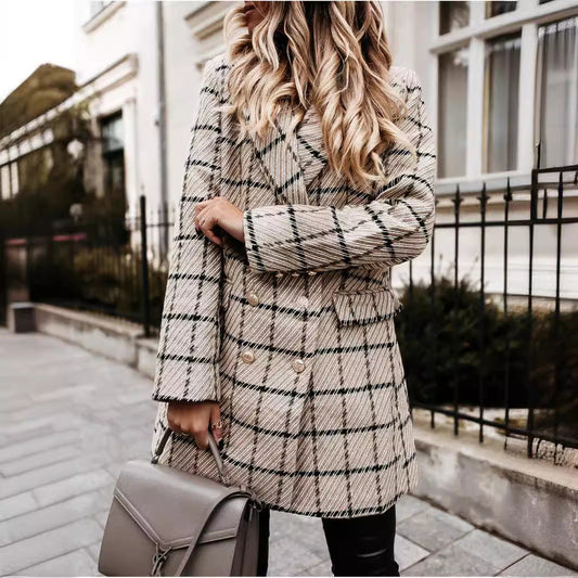 Madeleine Plaid Coat | Classic Elegance with Modern Ease