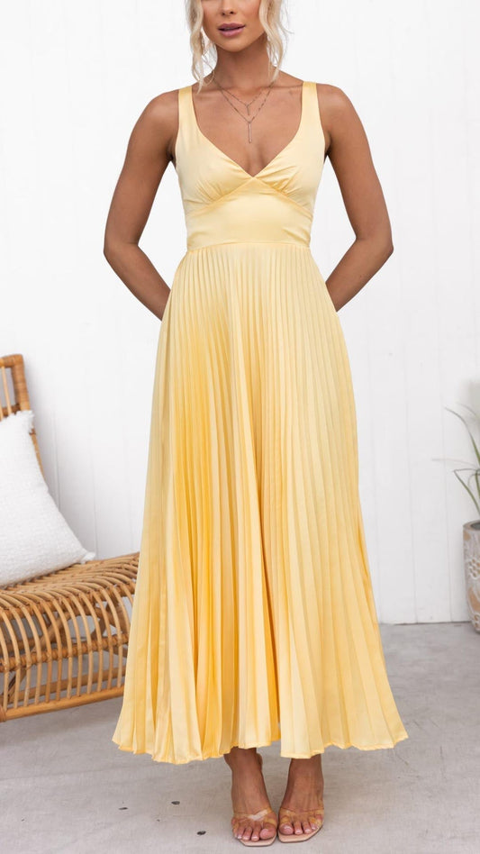 Malka™ | Pleated V-Neck Maxi Dress 0