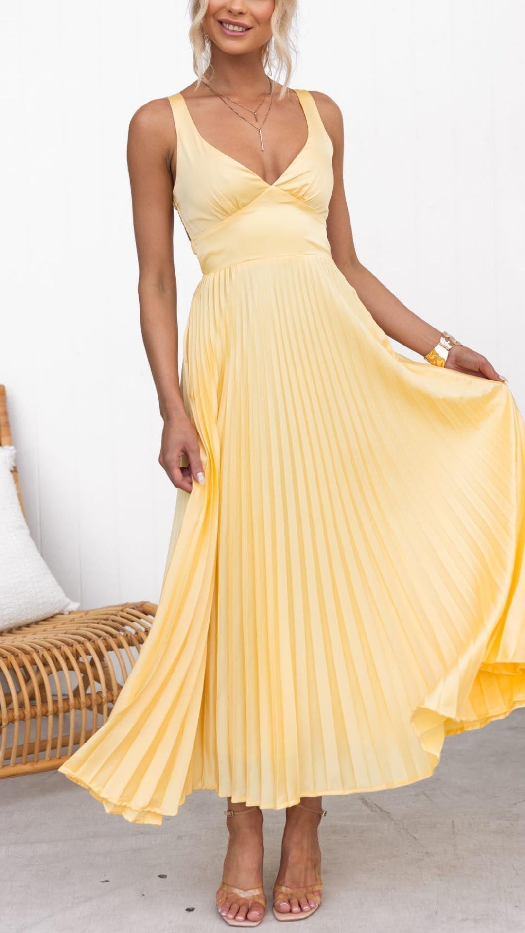 Malka™ | Pleated V-Neck Maxi Dress 1