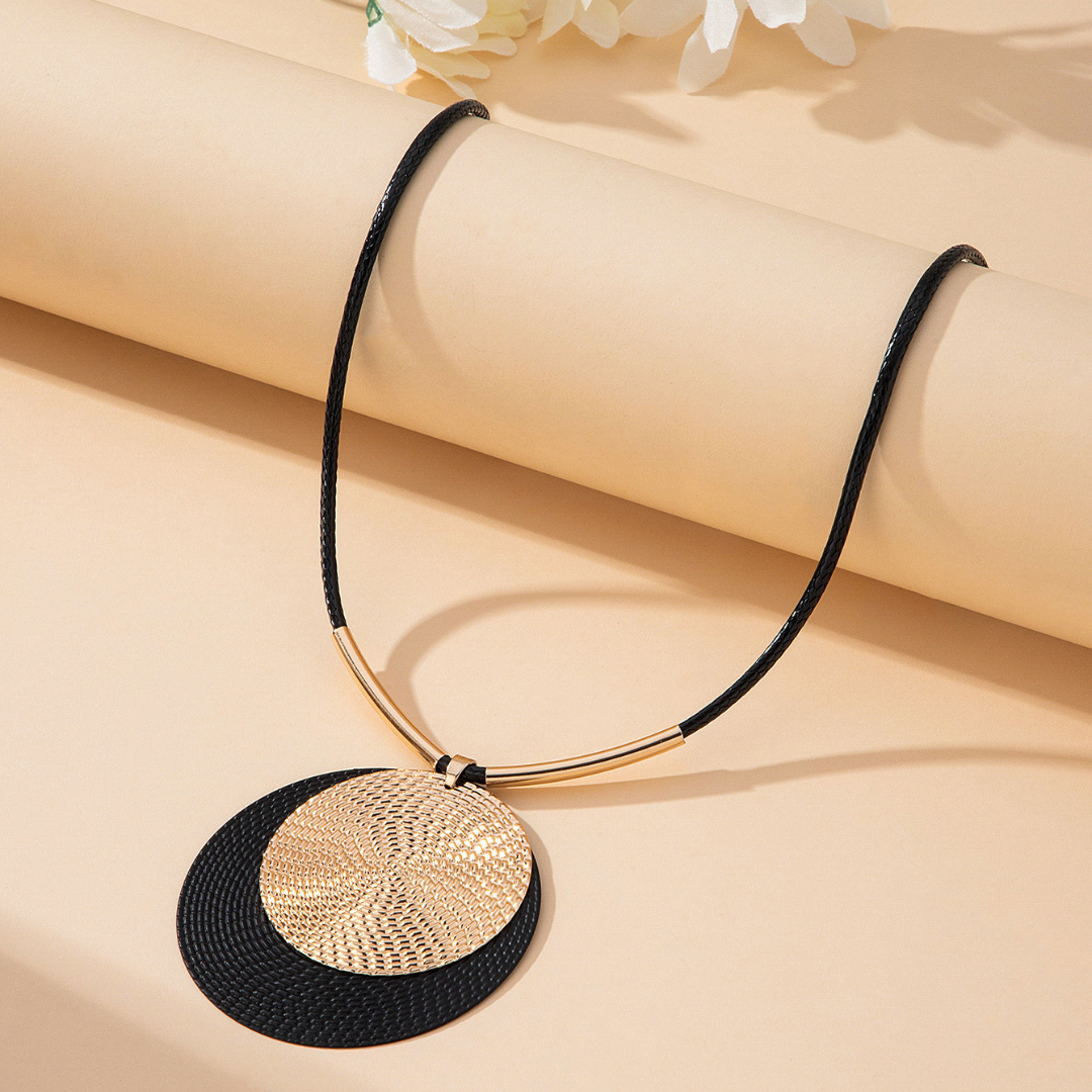Nathalie™ | Chic medallion set 2