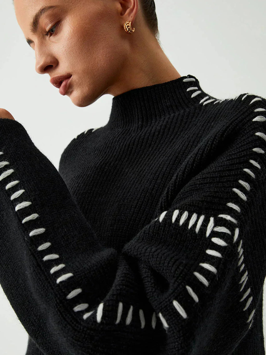 Nia | Women's Oversized Cozy Turtleneck Pullover Sweater