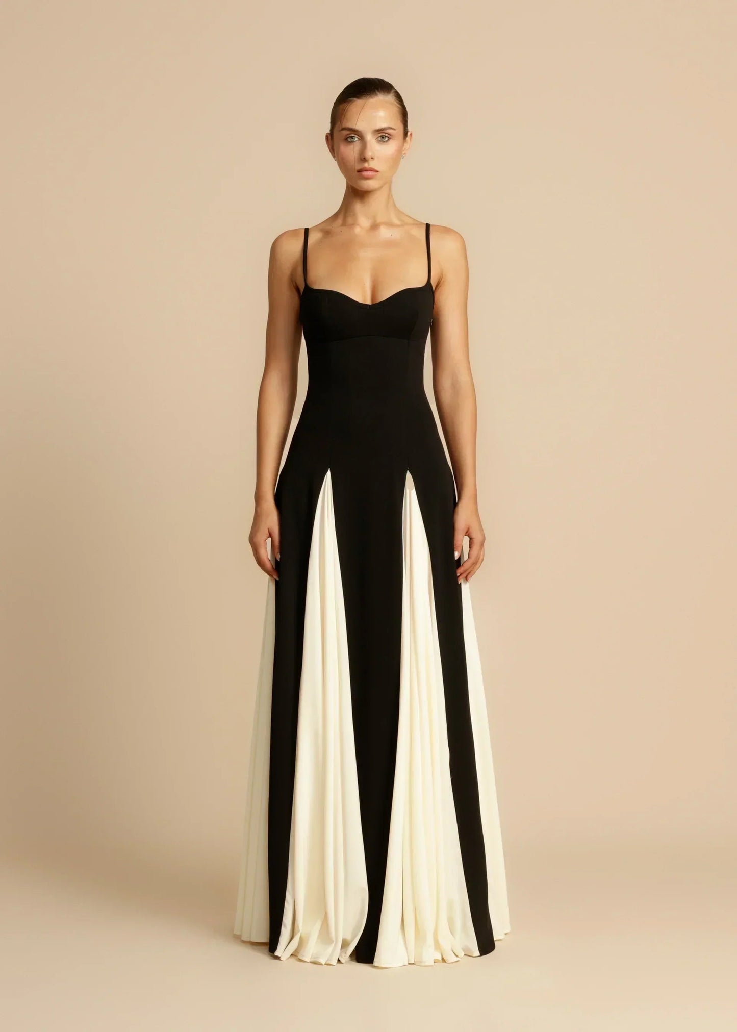 Oshrit™ | Elegant Contrast Ruffles Maxi Dress 0