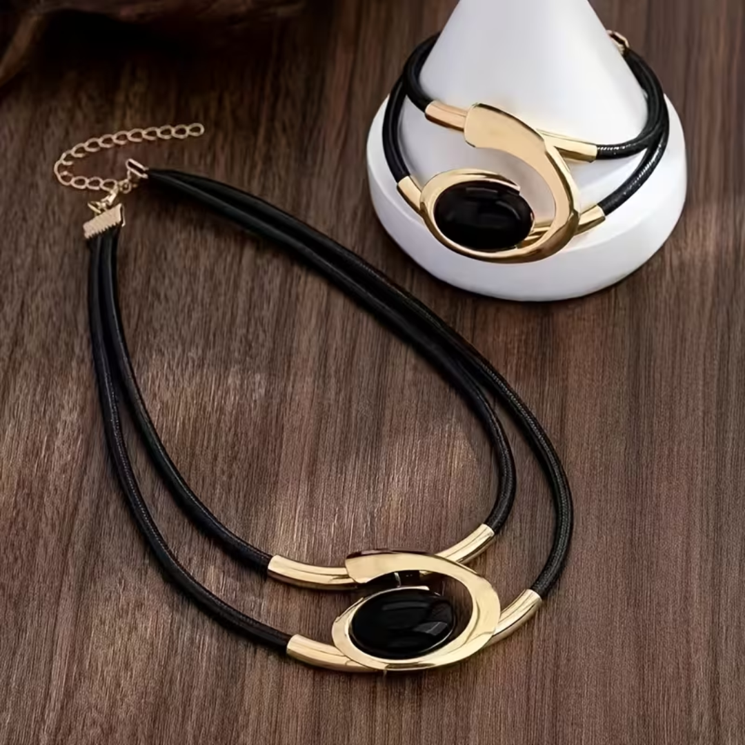 Solène™ | Black and gold oval set 3