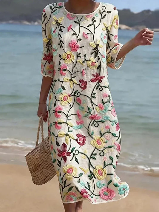 Women's casual dress with floral print. 0
