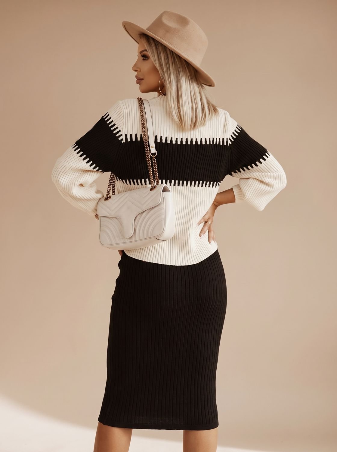 Annigje | Ribbed Turtleneck Sweater & Slit Midi Skirt Set